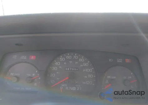 2005 Mercury Grand Marquis Gs из США, поврежденный, VIN 2MEFM74WX5X665582